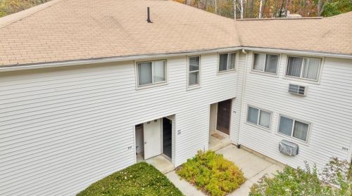 208 Village Dr, Torrington, CT 06790-4247