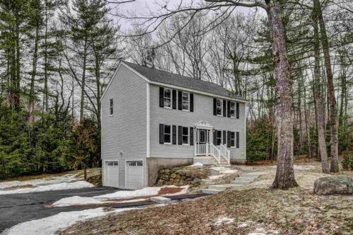 12 Whittier Dr, Fremont, NH 03044-3301