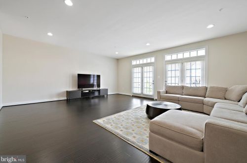 8064 Westside Blvd, Fulton MD  20759-2587 exterior