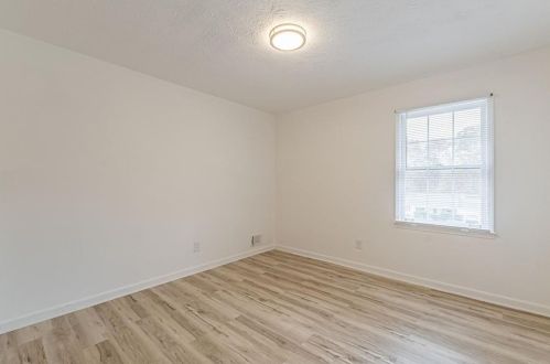 127 Farmbrook Trl, Stockbridge GA  30281-1187 exterior