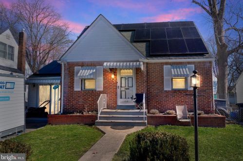 1017 Carter Ave, Gloucester, NJ 08031-1629
