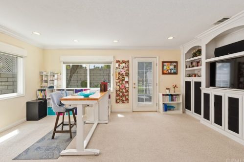 5 Fulton, Irvine CA  92620-3349 exterior