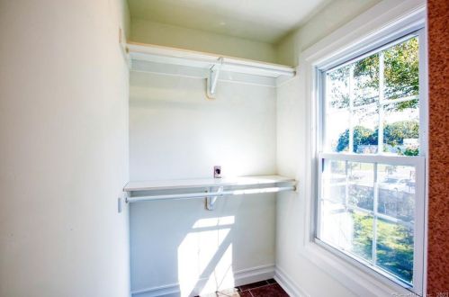 53 Mead Ave, Greenwich CT  06830-6812 exterior