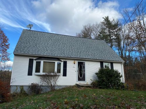 716 Lucas Rd, Londonderry, NH 03053-2157