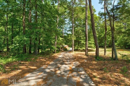 283 Hemphill Rd, Stockbridge, GA 30281-2825