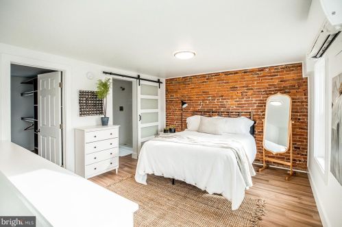 24 Ross St, Lancaster PA  17602-1940 exterior