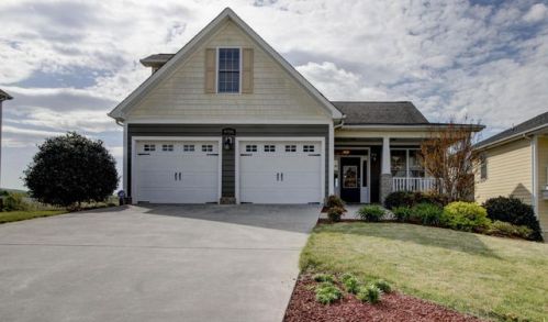 4906 Beaufort Ct, Roanoke VA  24019-5465 exterior