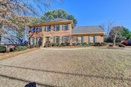 5135 Bowers Brook Dr, Lilburn, GA 30047-5172
