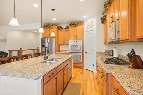 11542 Chambers Dr, Denver CO  80022-6607 exterior