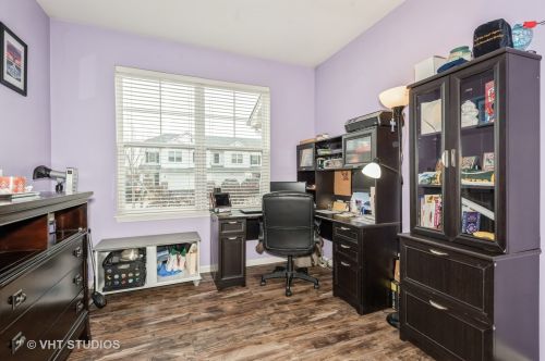 1378 Newport Cir, Pingree Grove IL  60140-2071 exterior