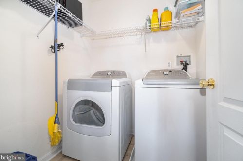 679 Walnut St, Hanover PA 17331-2050 exterior