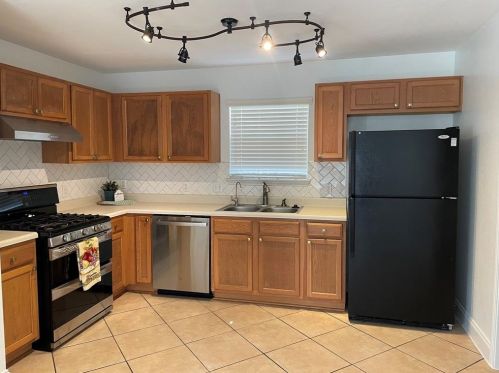 17724 Golden Valley Dr, Webberville TX  78653-5344 exterior