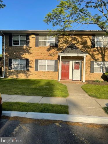 50 Garden View Ter, East Windsor NJ  08520-4661 exterior