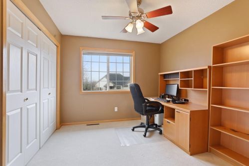 2915 Eagle Valley Dr, Saint Paul MN  55129-4266 exterior