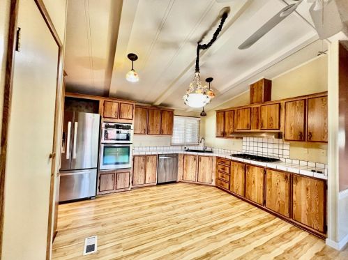 6819 Tandy Ln, Citrus Heights, CA 95621-8313