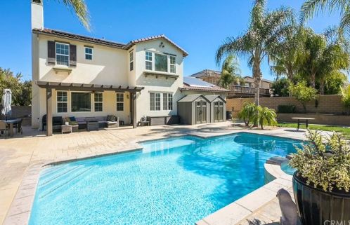 16093 Sierra Heights Dr, Riverside CA  92503-8449 exterior