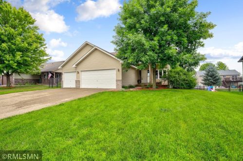 326 10th Ave, Lonsdale, MN 55046-3456