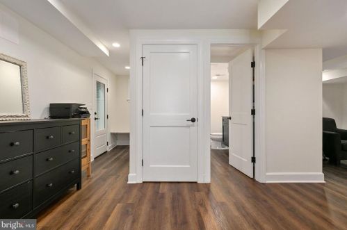 1516 Live Oak Dr, Silver Spring MD 20910-1543 exterior