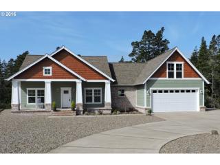 88094 Lake Point Dr, Florence, OR 97439-8497