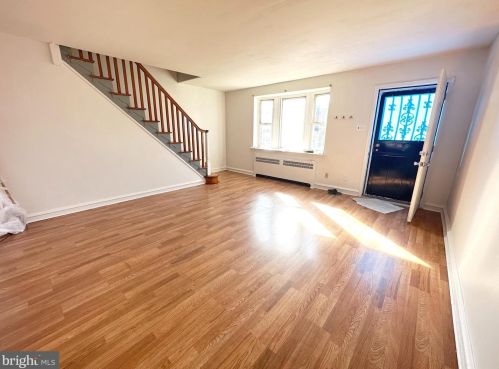1521 Lardner St, Philadelphia, PA 19149-3301