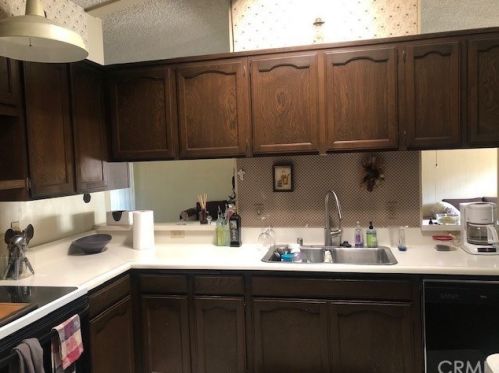 3777 Lockerbie Ln, Glendale CA 91208-1027 exterior