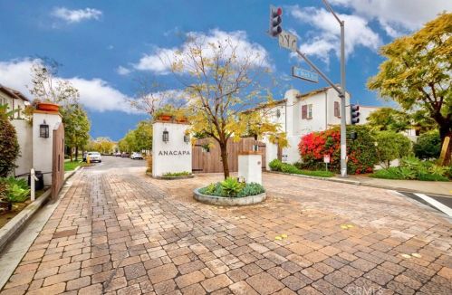 3105 Anacapa Way, Anaheim CA  92801-6154 exterior