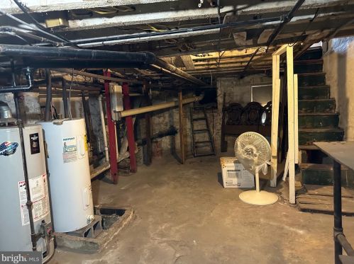 1839 4 St, Philadelphia PA 19122-2202 exterior