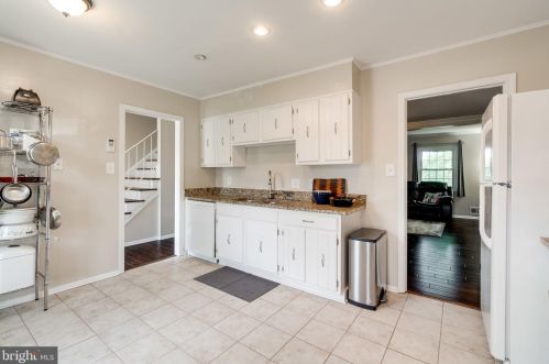 12707 Harborview Ct, Woodbridge VA  22192-2623 exterior