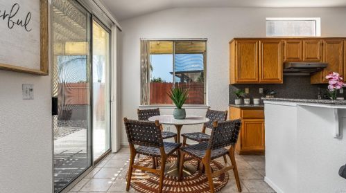 1042 Beelard Dr, Vacaville, CA 95687-5554
