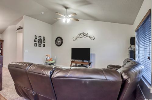 565 Stone Way, Payson, UT 84655-5638