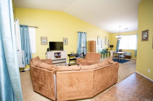2773 Pansy Way, San Jacinto, CA 92582-3744