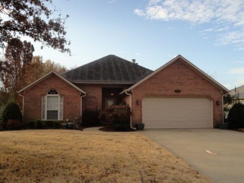 2500 Alexander Cir, Paragould, AR 72450-6051