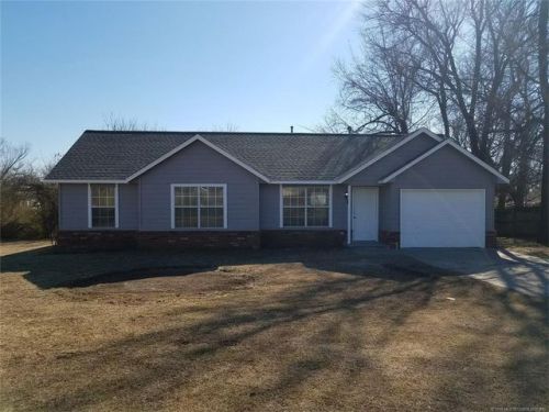 111 Redwood St, Choska, OK 74429-2307