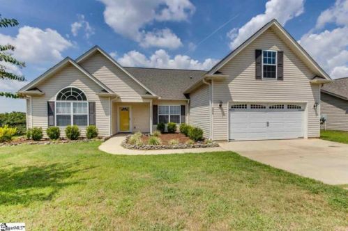 336 Kelly Farm Rd, Moore, SC 29369-8515