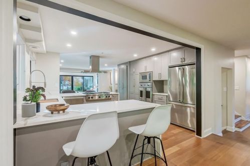 620 Colebrook Ct, Atlanta GA  30327-4710 exterior