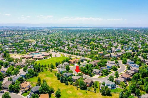 5756 Danube Cir, Aurora CO 80015-5148 exterior