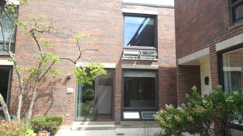 12 Birch Tree Ct, Elmhurst, IL 60126-5221