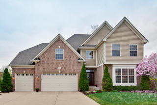 1629 North St, Palatine, IL 60067-1825