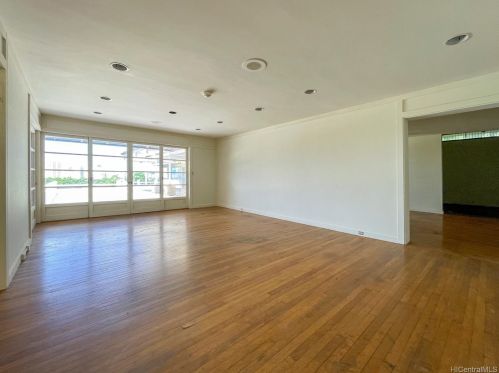 3715 Diamond Head Cir, Honolulu HI  96815-4424 exterior