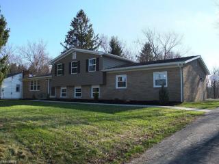 2815 Southway St, Massillon, OH 44646-9485