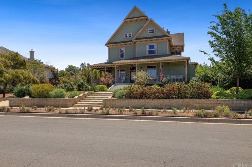 1121 Clifton Ave, Redlands, CA 92373-5717