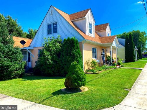 196 School St, Three Churches, WV 26757-1523