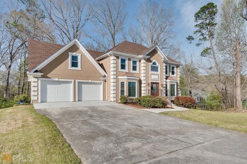 3982 Laurel Bend Ct, Lithonia, GA 30039-4138