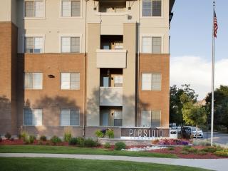 4380 Monaco St, Denver CO  80237-3490 exterior