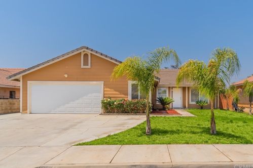 19335 Castlerock Trl, Perris, CA 92570-6438