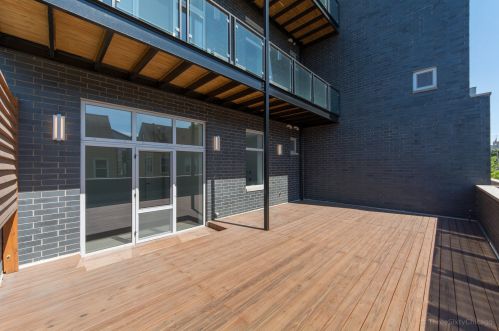 2006 Webster Ave, Chicago IL  60647-3318 exterior