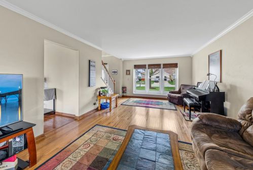 1273 Country Gln Ln, Carol Stream IL  60188-2931 exterior