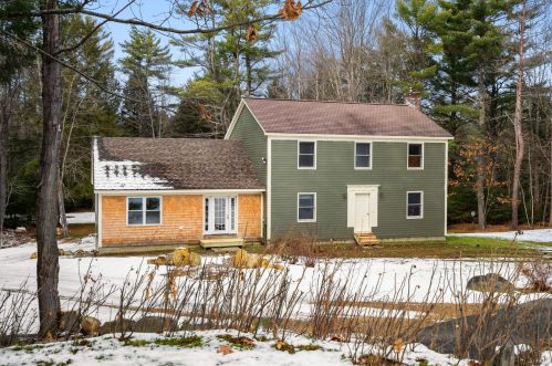 41 Bennington Dr, Belmont, NH 03220-3625