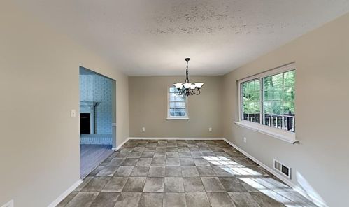 2740 Bankstone Dr, Marietta, GA 30064-4312
