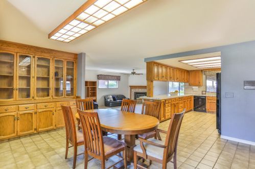 2210 Lupine Ct, Lodi, CA 95242-4115